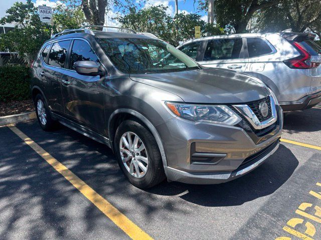 Used 2019 Nissan Rogue SV FWD image 2
