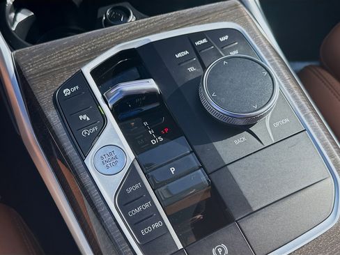 Used 2023 BMW 330i Sedan w/ Driving Assistance Package image 16