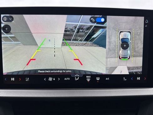 Used 2025 Ford Explorer ST-Line w/ Premium Package image 24