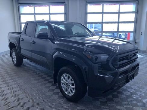 New 2025 Toyota Tacoma SR5 image 7