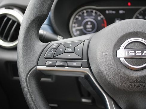 New 2025 Nissan Versa SV image 8