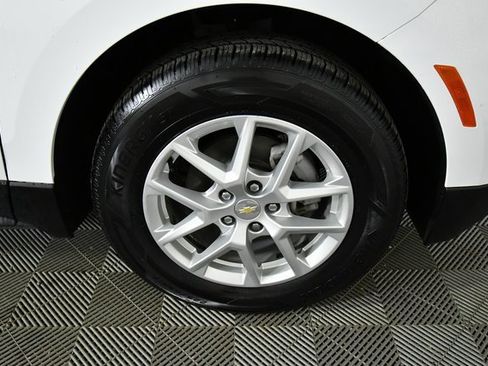 Used 2022 Chevrolet Equinox LS image 17