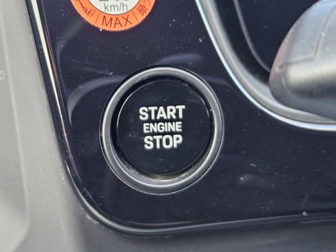 Certified 2025 Porsche Cayenne Coupe image 21