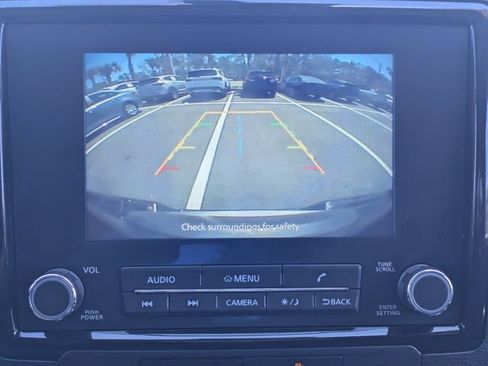 Used 2022 Nissan Frontier SV image 20