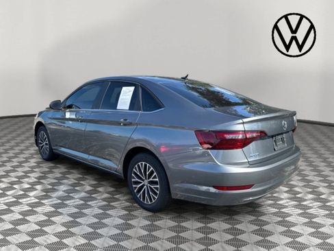 Used 2021 Volkswagen Jetta SE w/ SE Cold Weather Package image 5
