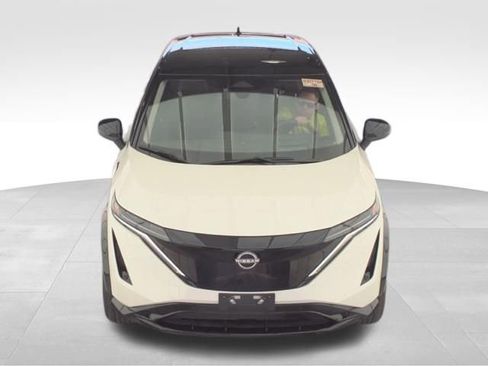 Used 2024 Nissan Ariya AWD image 3