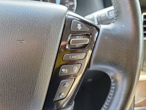 Used 2023 Nissan Armada SL w/ Captain's Chairs Package image 23