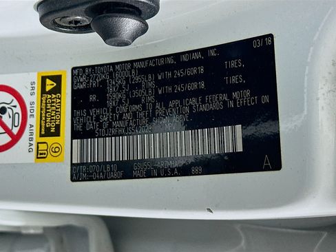 Used 2018 Toyota Highlander XLE AWD/4WD image 12