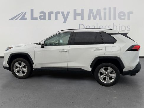 Used 2021 Toyota RAV4 XLE image 5