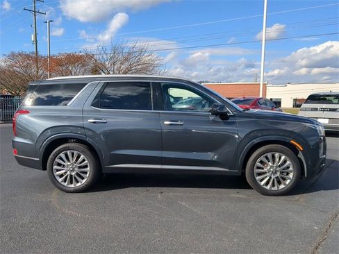 Used 2020 Hyundai Palisade Limited image 3