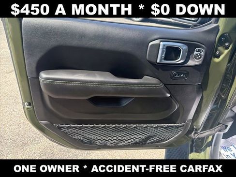 Used 2023 Jeep Wrangler Unlimited Sahara w/ Cold Weather Group AWD/4WD image 10