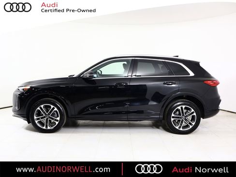 Certified 2025 Audi Q5 Premium w/ 19" Wheel Package image 11