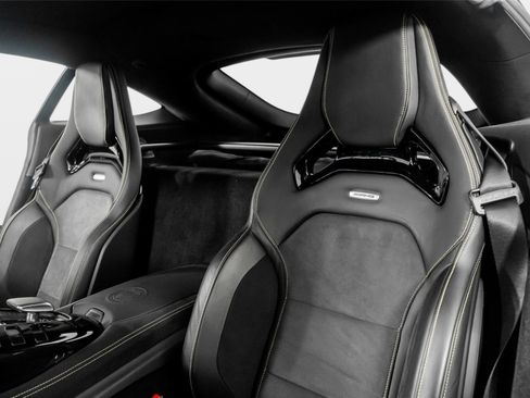 Used 2020 Mercedes-Benz AMG GT R image 3