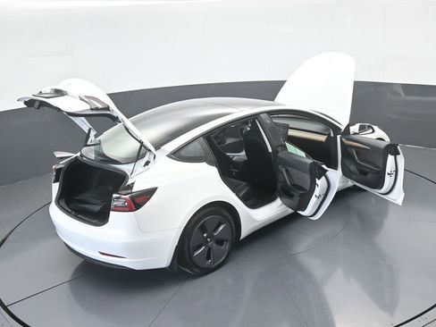 Used 2023 Tesla Model 3 Standard Range image 68