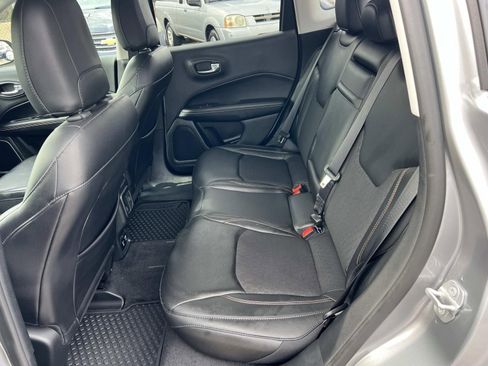 Used 2018 Jeep Compass Latitude w/ Popular Equipment Group image 20