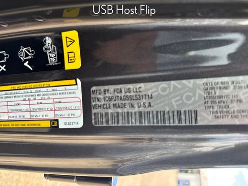 New 2025 Jeep Gladiator Sport image 35