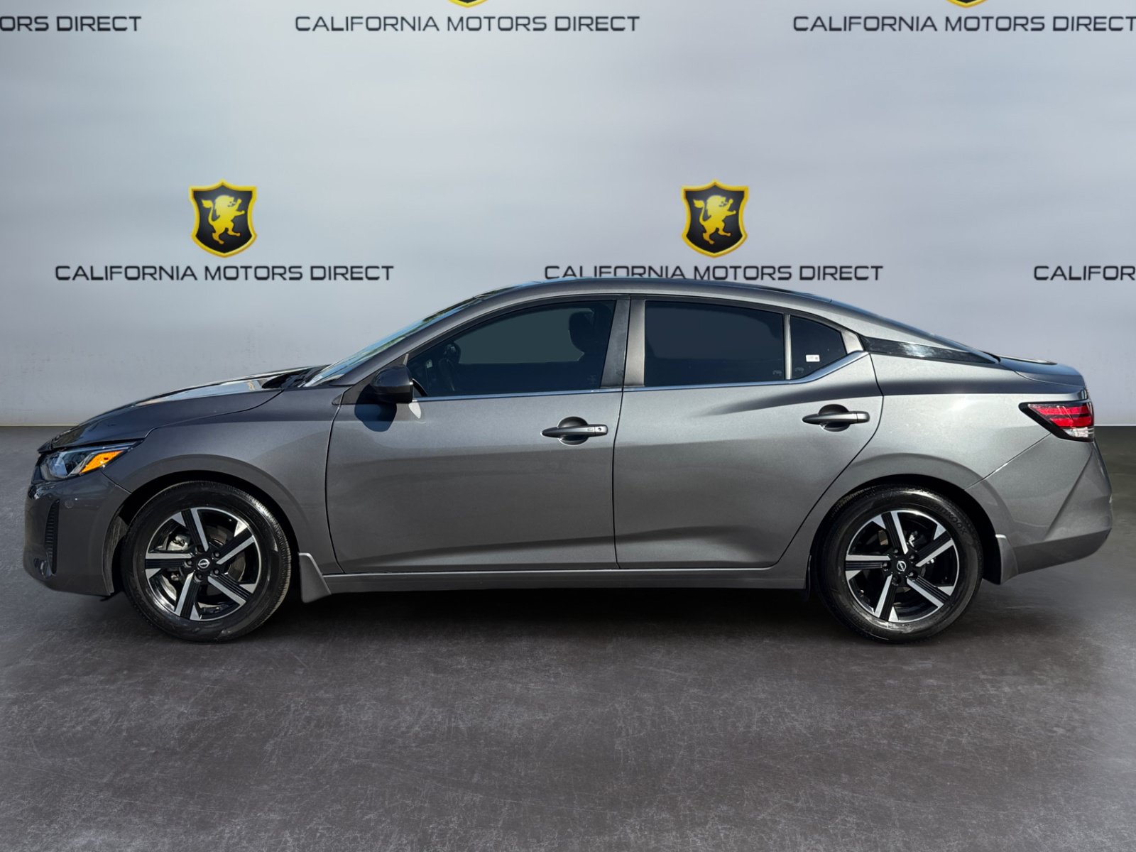 Used 2025 Nissan Sentra SV w/ All-Weather Package FWD image 2