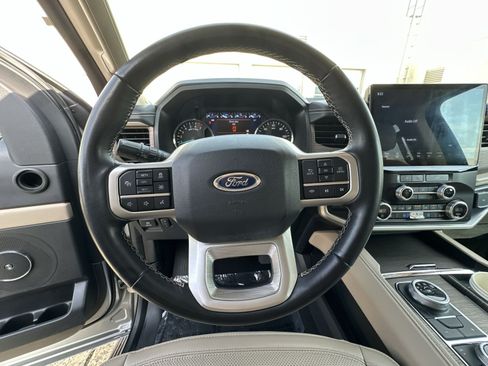 Used 2024 Ford Expedition Limited AWD/4WD image 24