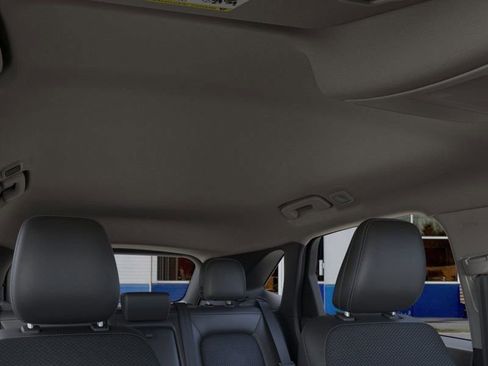 New 2025 Ford Escape SE w/ Class II Trailer Tow Package image 25