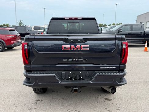 Used 2025 GMC Sierra 2500 Denali AWD/4WD image 19