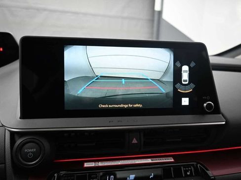 New 2026 Toyota Prius Plug-In Hybrid FWD image 8