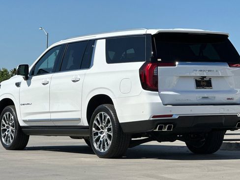 New 2026 GMC Yukon XL Denali AWD/4WD image 4