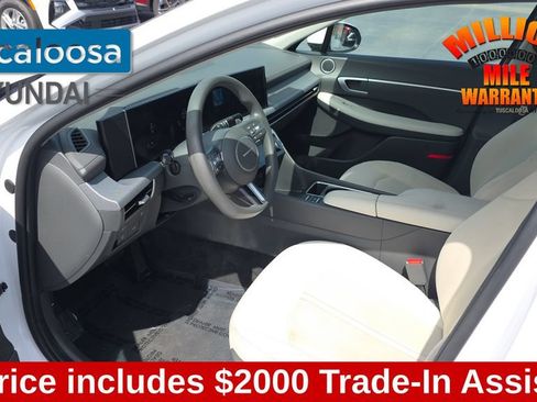 Used 2025 Hyundai Sonata SEL FWD image 23