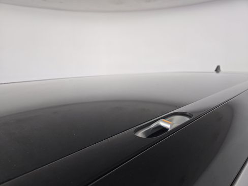 Used 2025 Rivian R1S Adventure AWD/4WD image 13