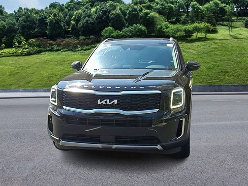 Used 2022 Kia Telluride S image 3