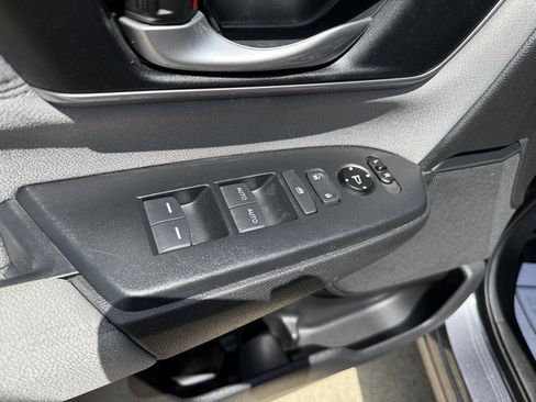 Used 2017 Honda CR-V EX image 16
