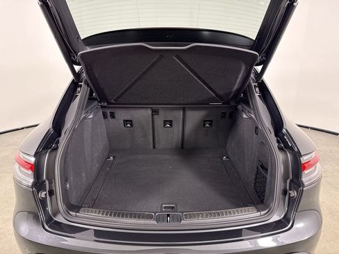 Certified 2025 Porsche Macan S AWD/4WD image 20