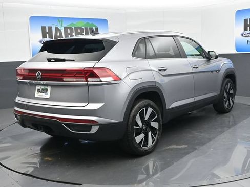 Used 2024 Volkswagen Atlas Cross Sport SE FWD image 5