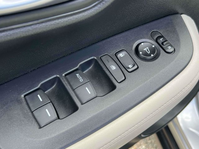 Used 2024 Honda HR-V LX image 17