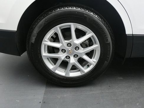 Used 2023 Chevrolet Equinox LT w/ Driver Convenience Package image 30