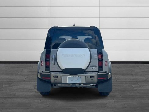 Certified 2023 Land Rover Defender 110 X-Dynamic SE AWD/4WD image 4