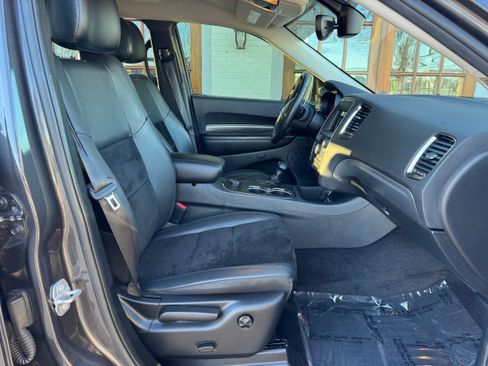 Used 2018 Dodge Durango GT image 24