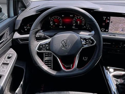 Used 2024 Volkswagen GTI SE w/ MDO Package FWD image 8