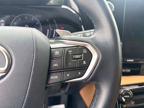 Used 2025 Lexus NX 250 FWD w/ Towing Package (2000 Lbs) image 24