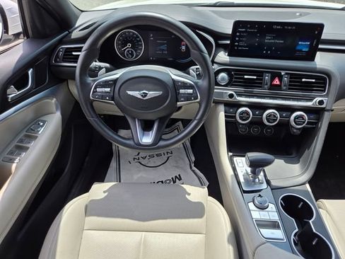 Used 2022 Genesis G70 2.0T RWD image 13