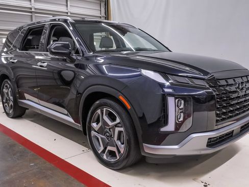 Used 2023 Hyundai Palisade SEL w/ Premium Package AWD/4WD image 5