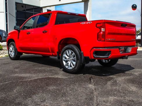Used 2023 Chevrolet Silverado 1500 Custom AWD/4WD image 4