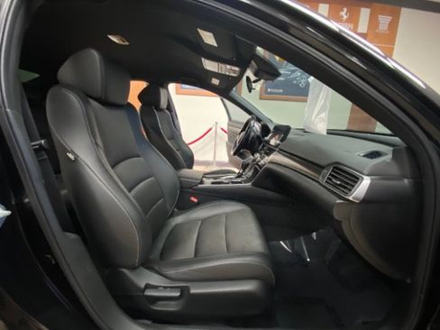 Used 2021 Honda Accord Sport image 14