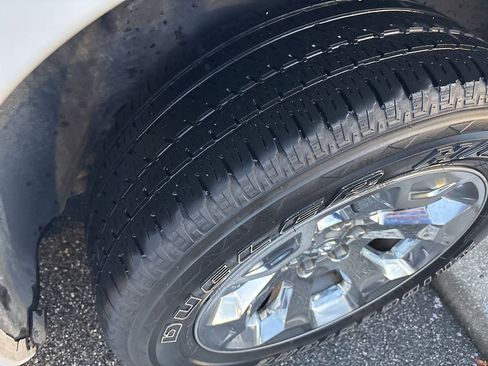 Used 2019 RAM 1500 Big Horn AWD/4WD image 14