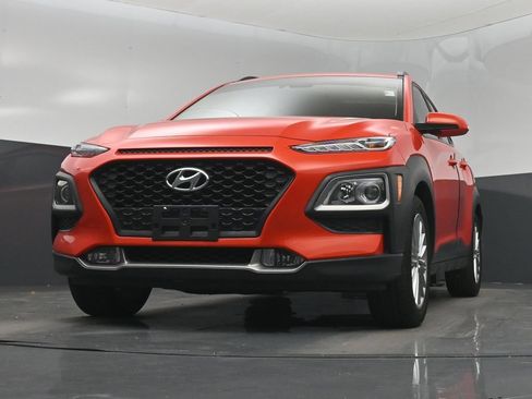 Used 2020 Hyundai Kona SEL Plus FWD image 31