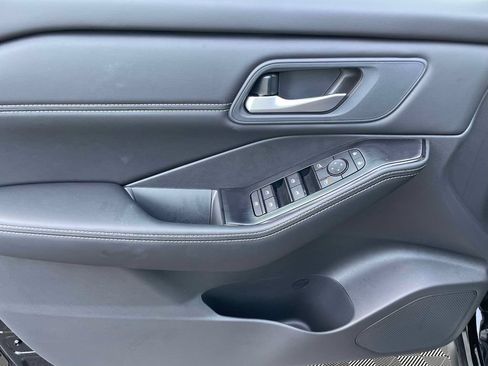 New 2026 Nissan Rogue Dark Armor FWD image 18