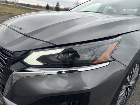 Used 2024 Nissan Altima 2.5 SV image 39