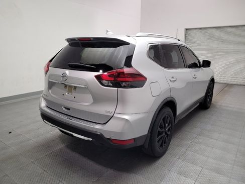 Used 2019 Nissan Rogue SV FWD image 9