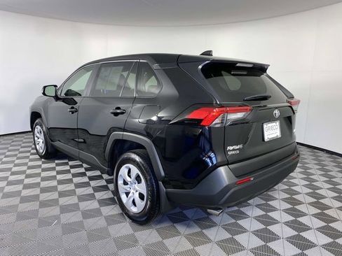 Used 2025 Toyota RAV4 LE AWD/4WD image 6