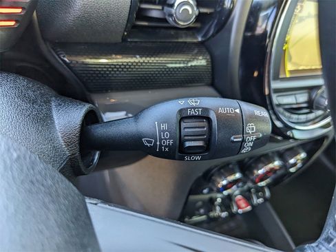 Used 2017 MINI Cooper Clubman S image 33