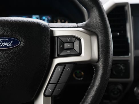 Used 2018 Ford F150 Lariat w/ Equipment Group 502A Luxury AWD/4WD image 24